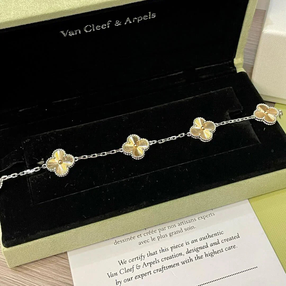 [Kincade Jewelrys]CLOVER 5 MOTIFS CHRISTMAS LIMITED EDITION BRACELET
