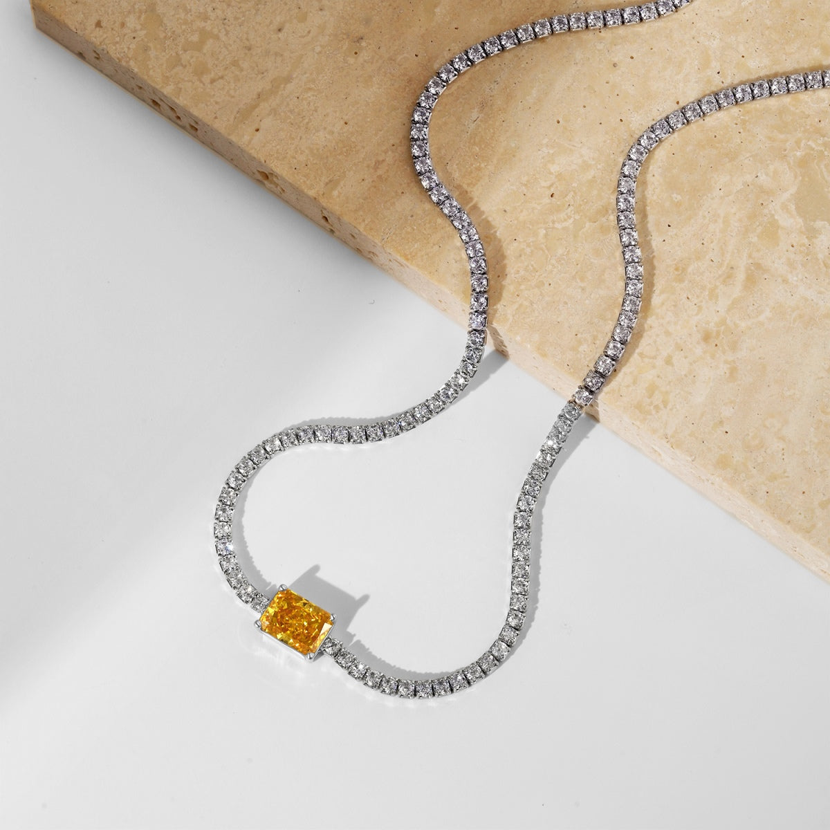 [Kincade Jewelrys]2.0 carat Ornate Emerald Cut Necklace