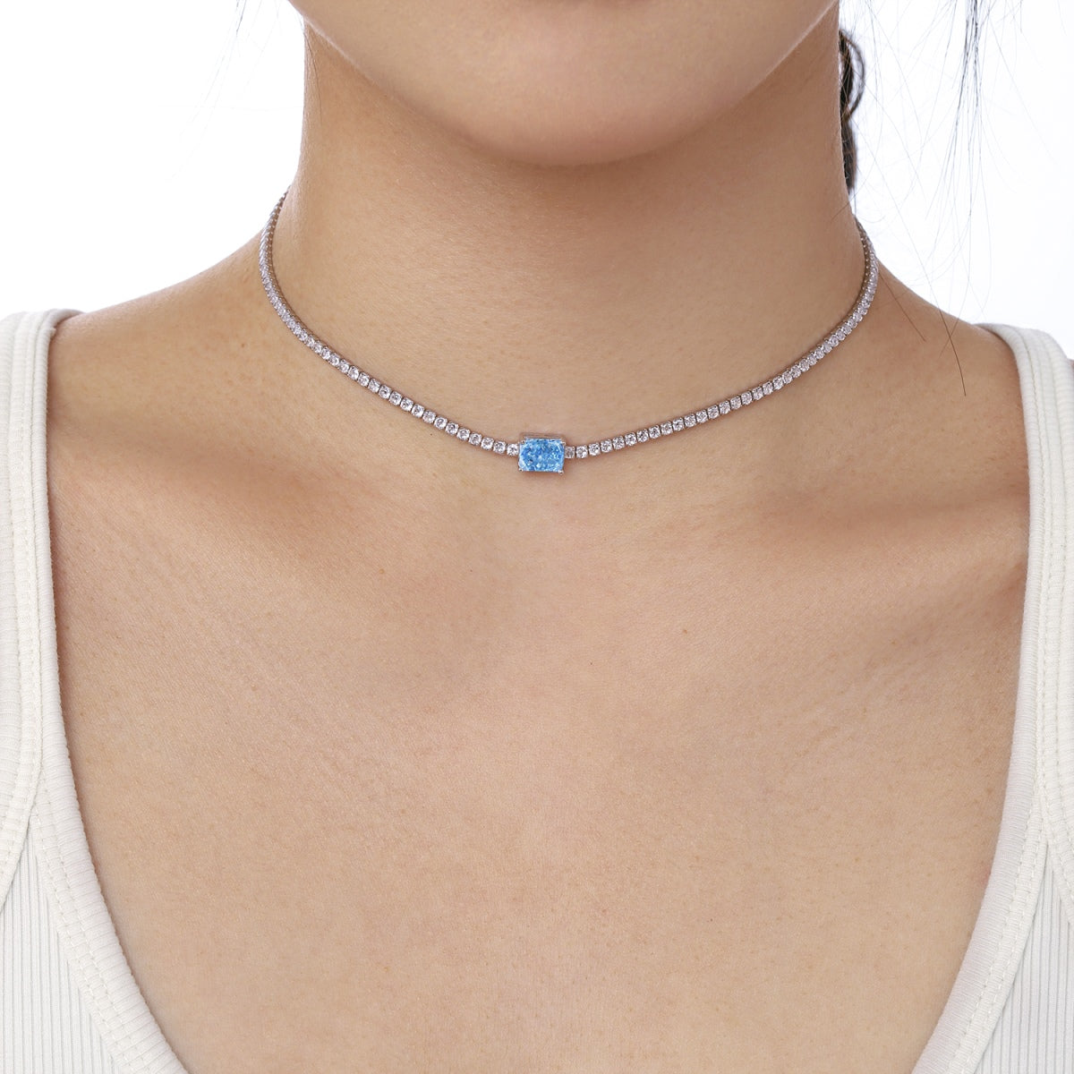 [Kincade Jewelrys]2.0 carat Ornate Emerald Cut Necklace