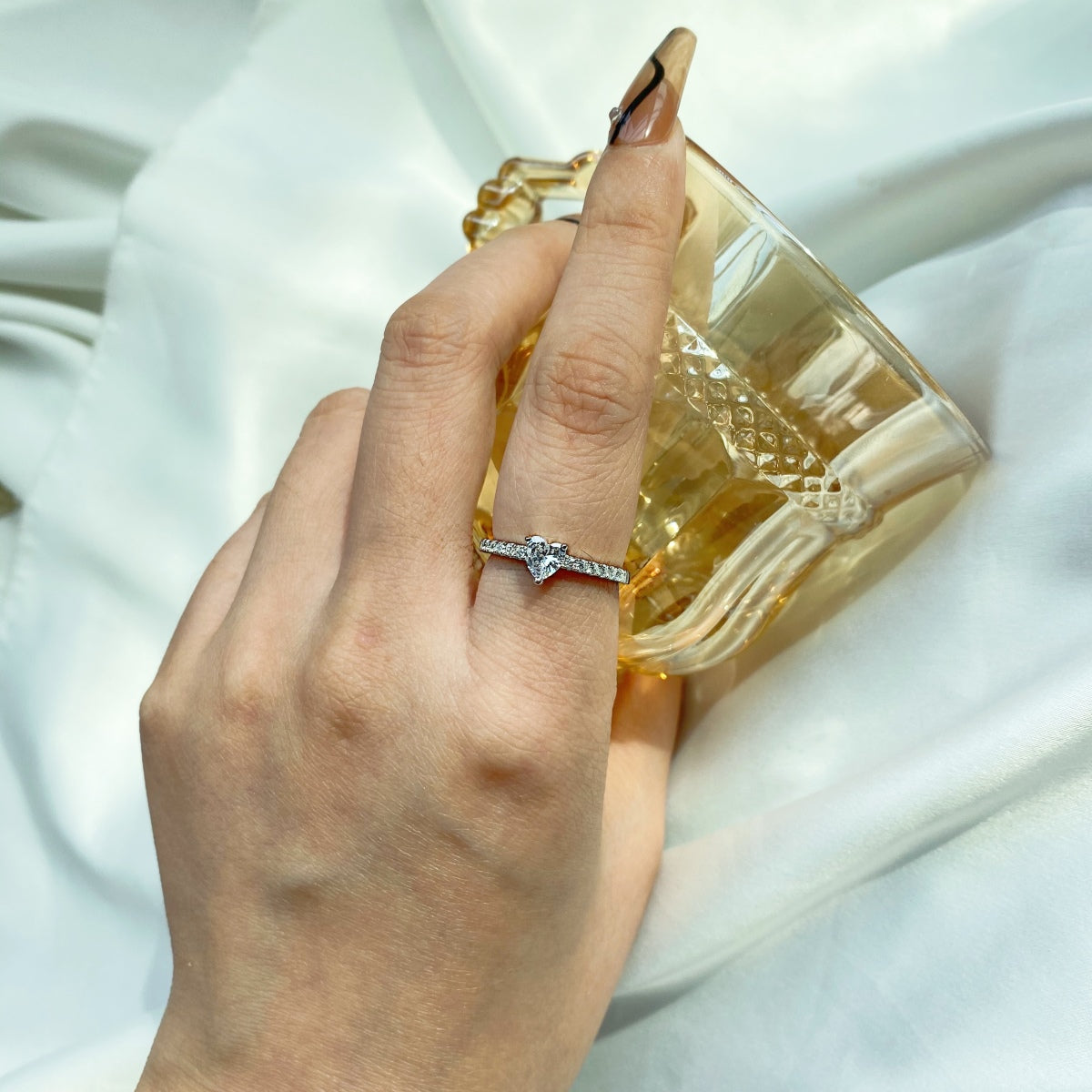 [Kincade Jewelrys]0.5 Carat CaratEternity Charming Heart Shape Lover Ring