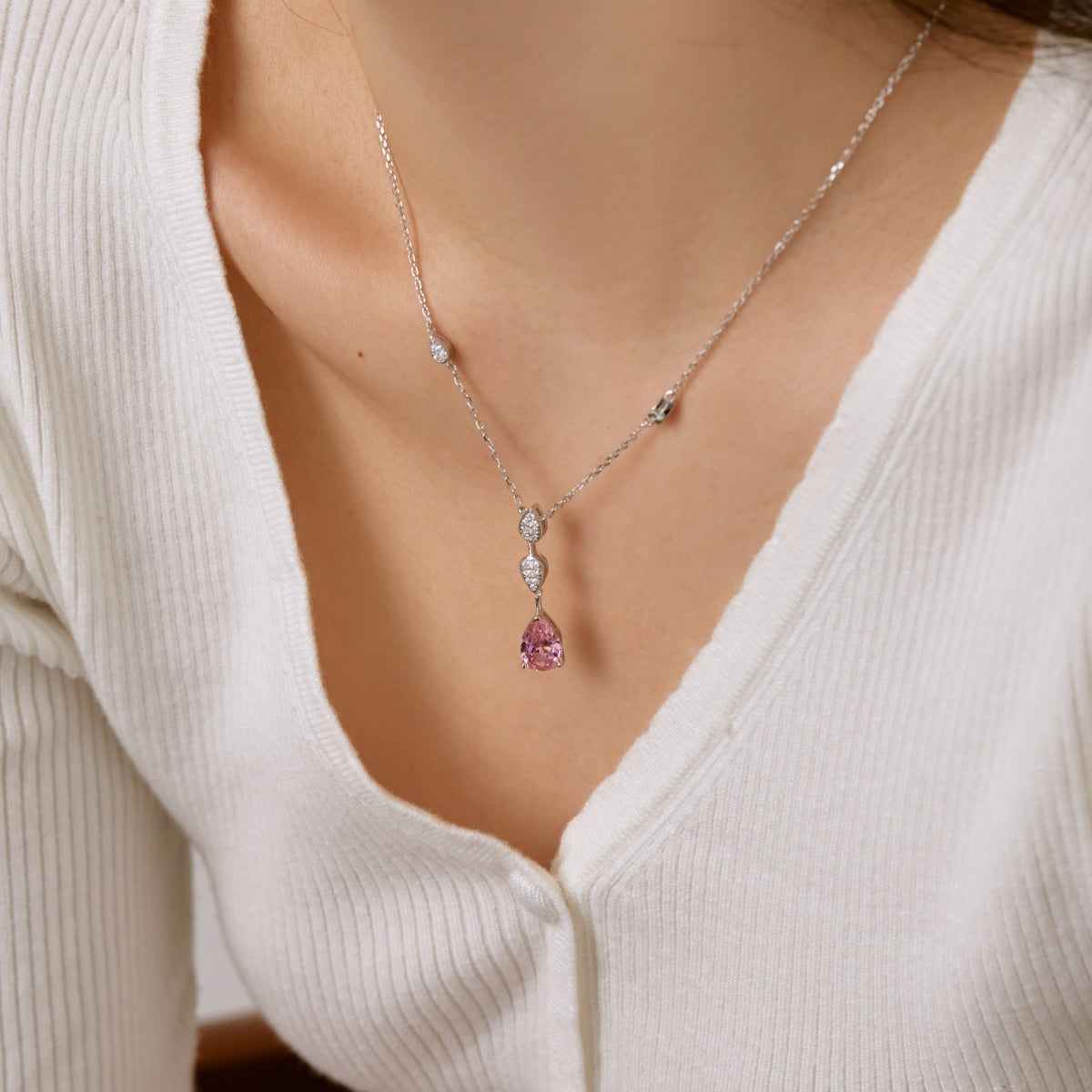 [Kincade Jewelrys]Dazzling Pear Cut Necklace