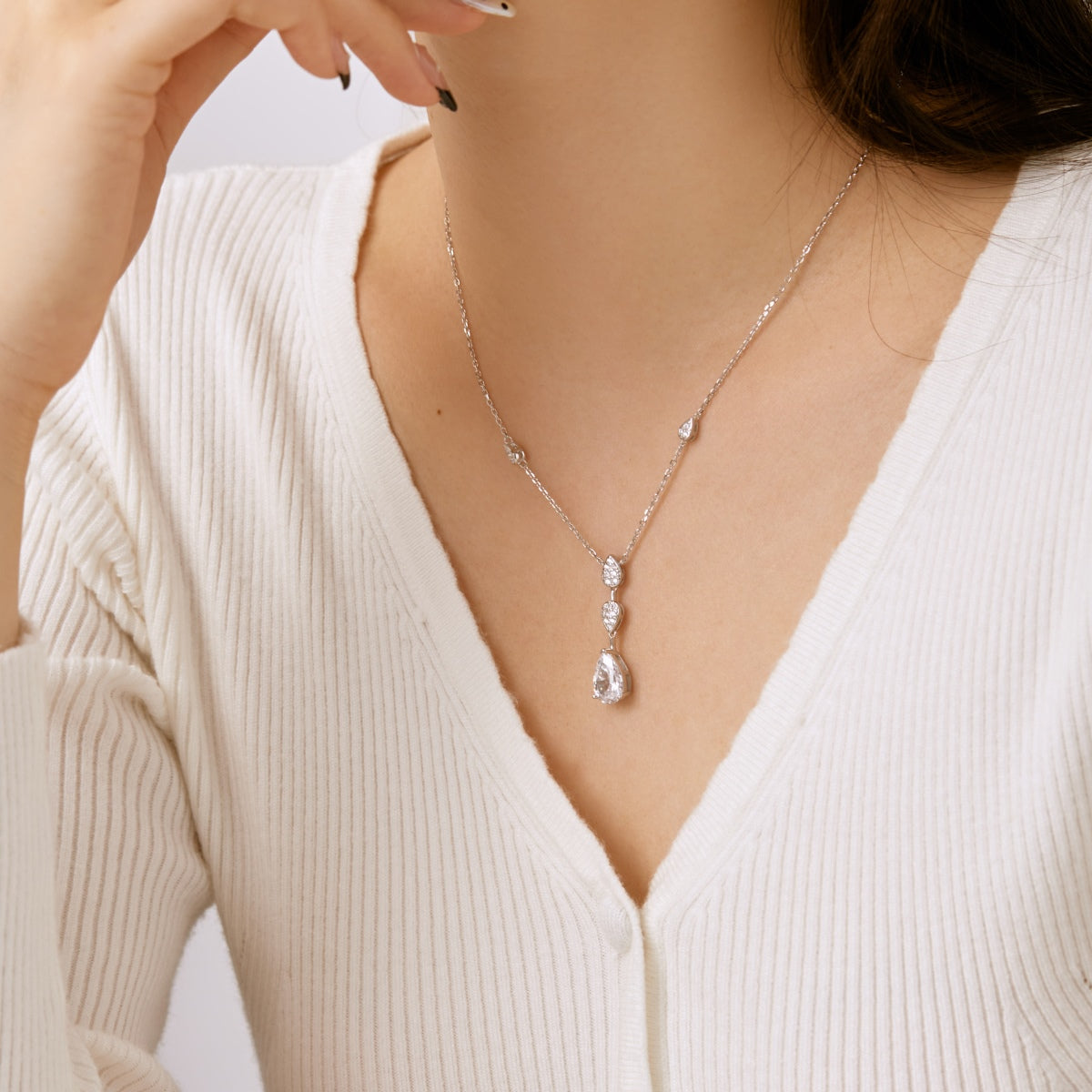 [Kincade Jewelrys]Dazzling Pear Cut Necklace