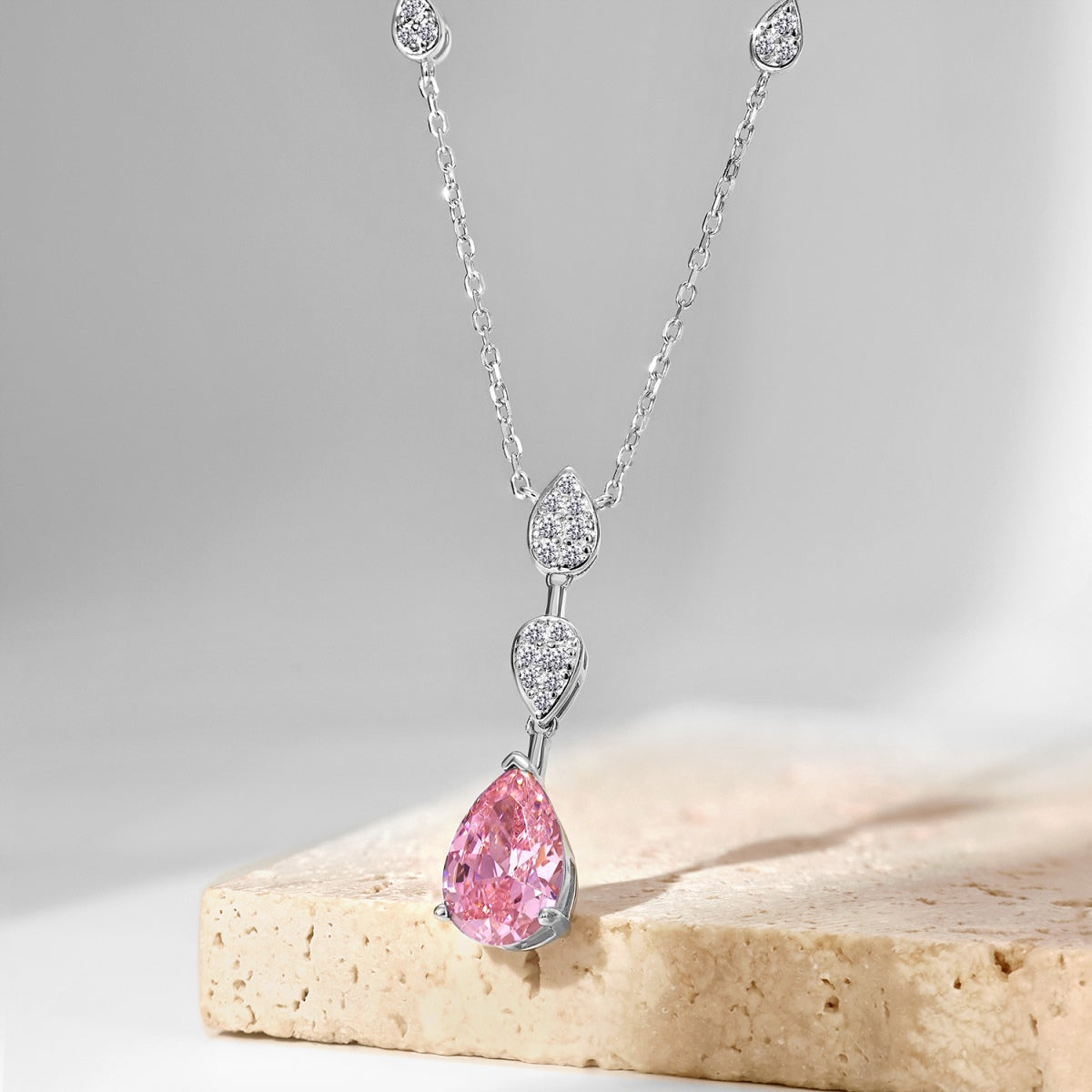 [Kincade Jewelrys]Dazzling Pear Cut Necklace