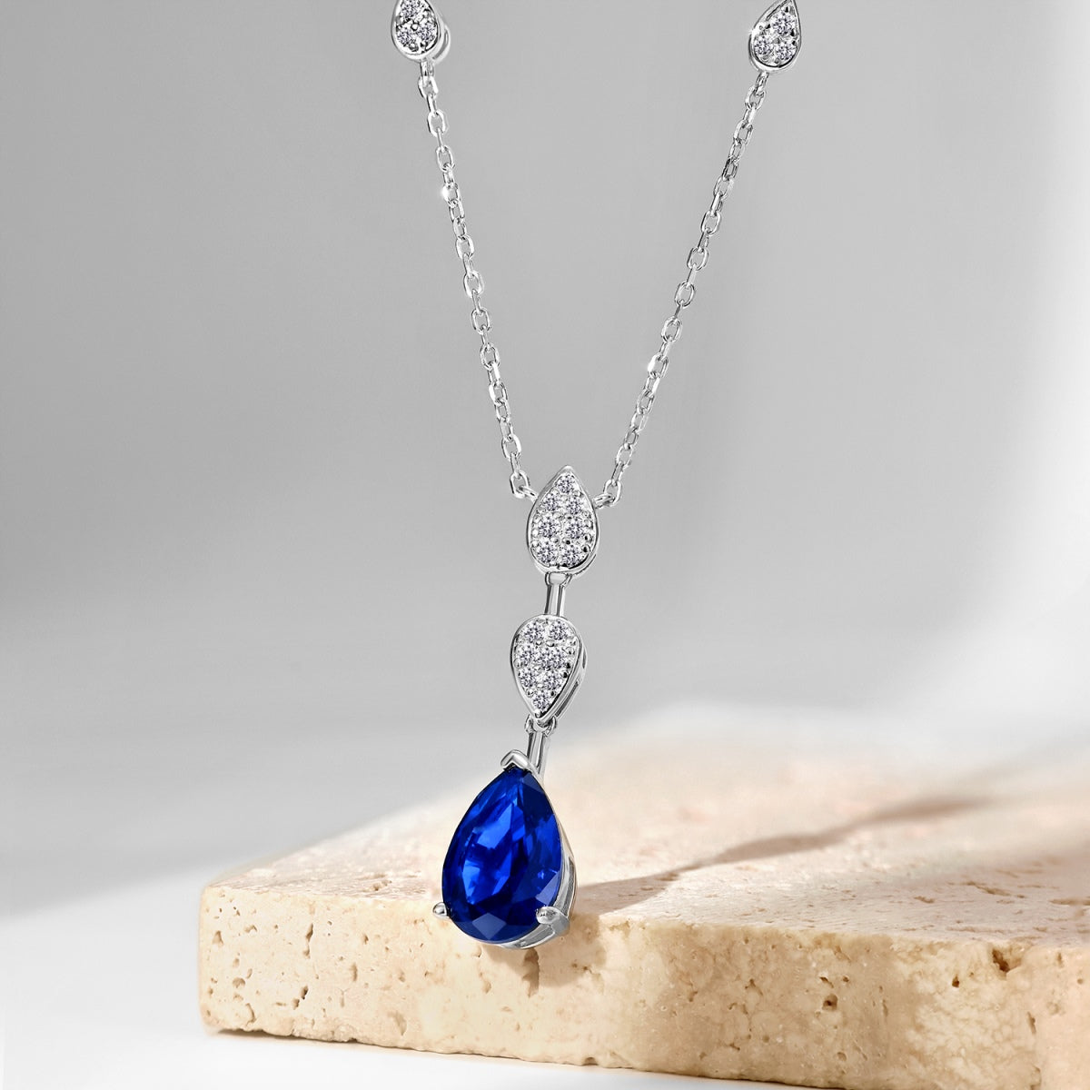 [Kincade Jewelrys]Dazzling Pear Cut Necklace