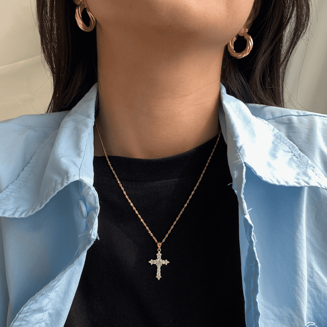 [Joyas Kincade]Delicado collar con forma de cruz