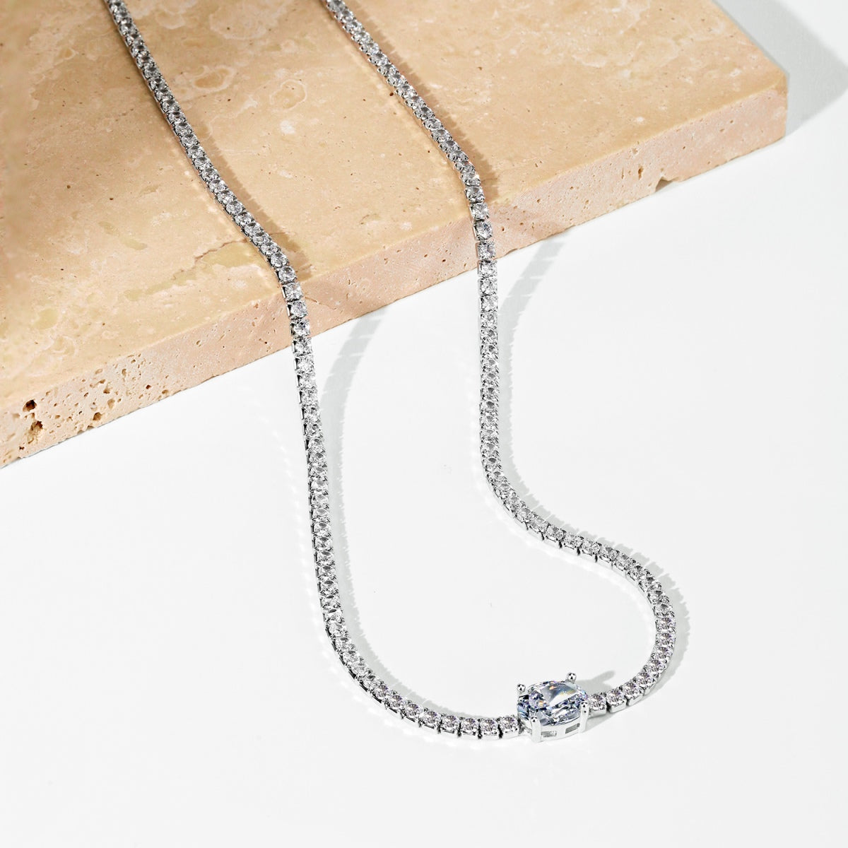 [Kincade Jewelrys]1.0 Carat Shining Oval Cut Necklace