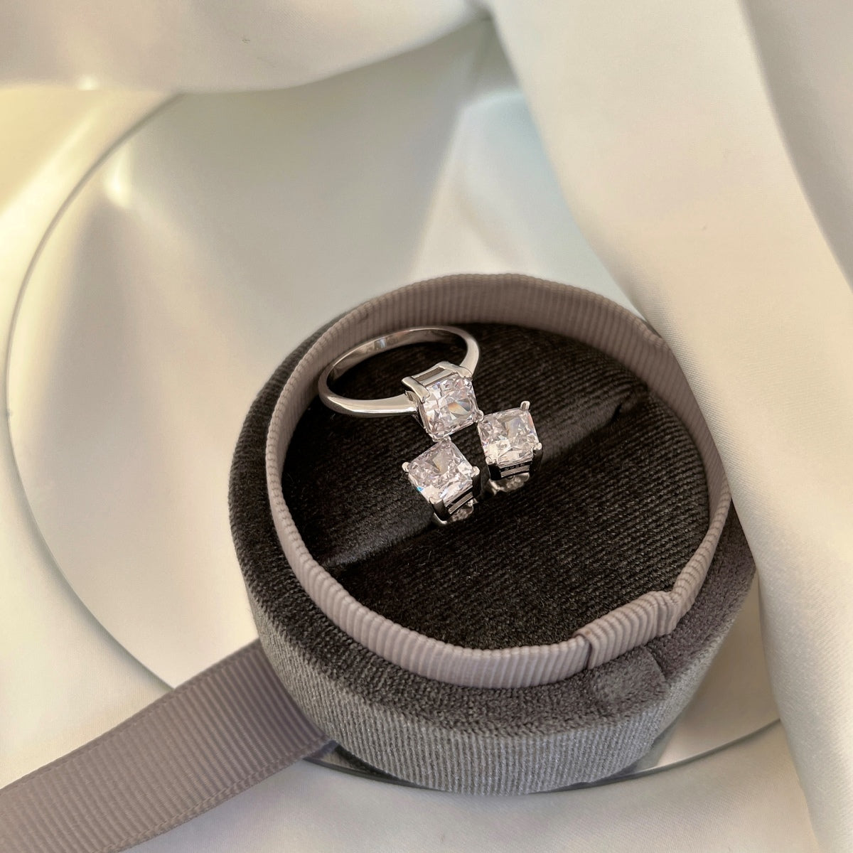 [Kincade Jewelrys]1.0 Carat Radiant Princess Cut Wedding Earrings