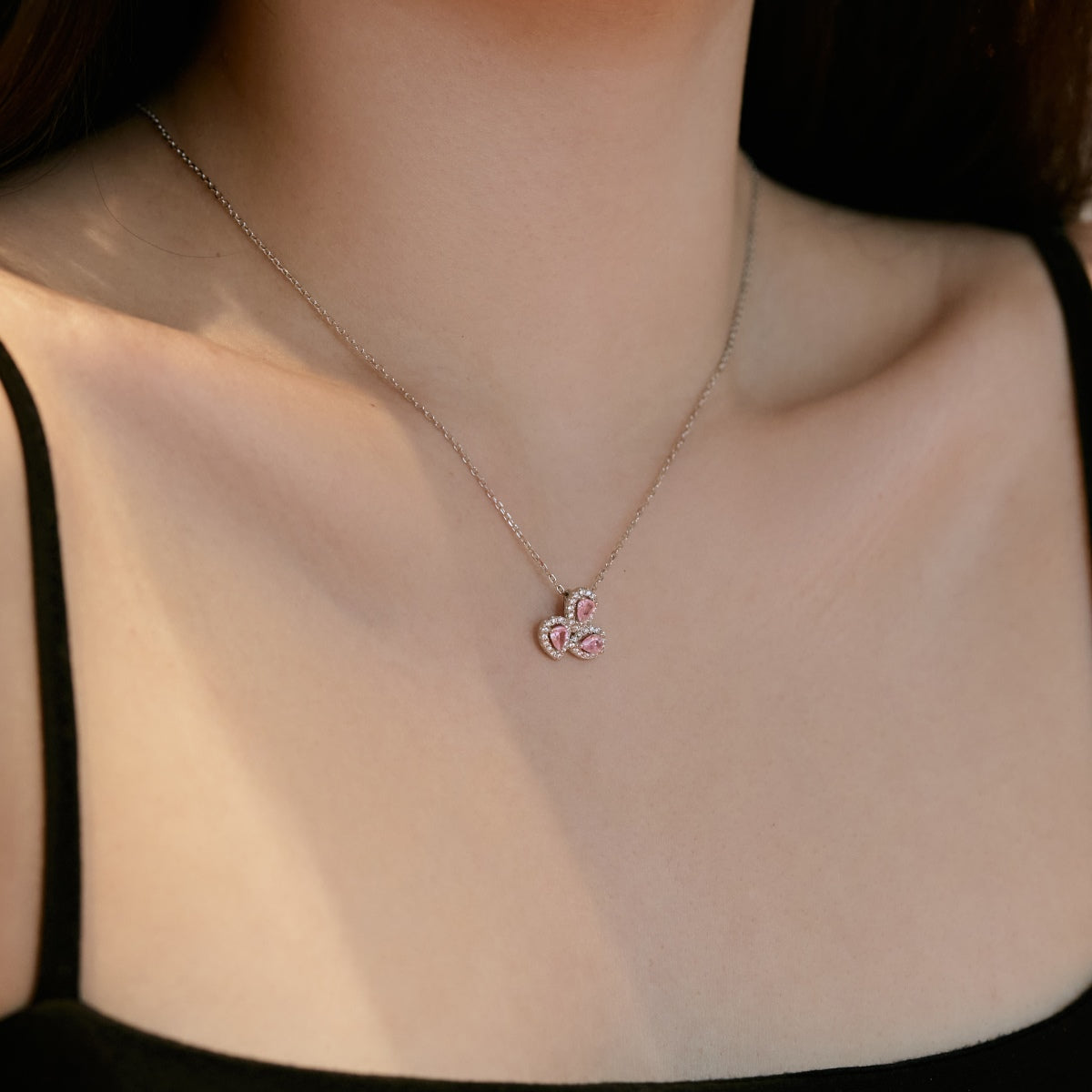 [Kincade Jewelrys]Elegant Flower Shape Pear Cut Necklace