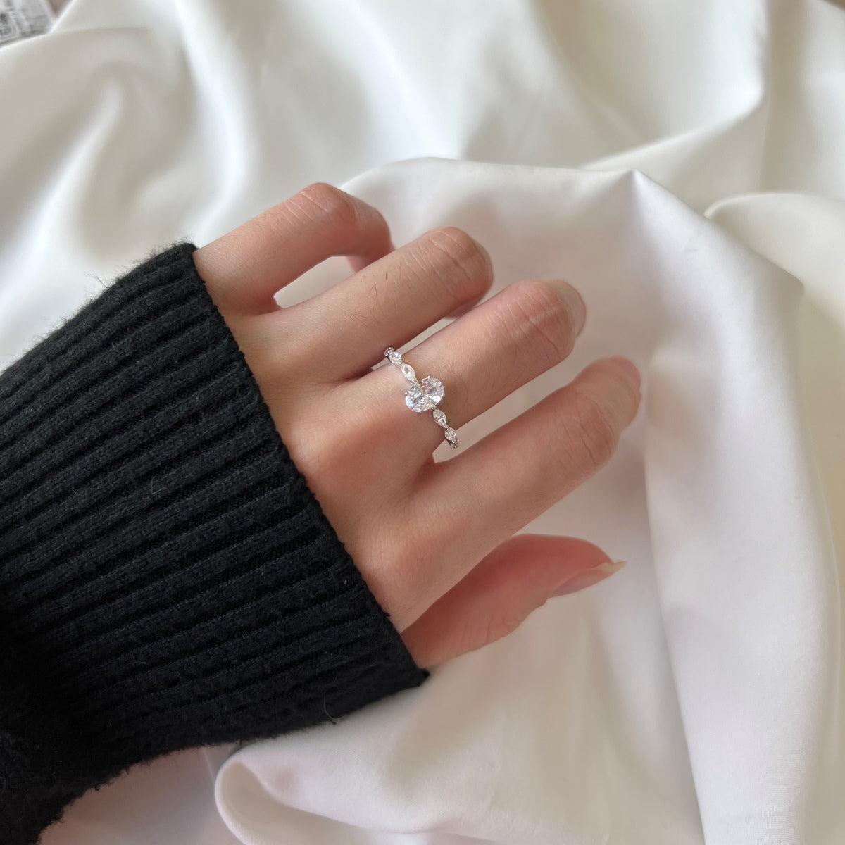 [Kincade Jewelrys]0.75 Carat Luxurious Vibrant Elongated Cushion Cut Daily Ring