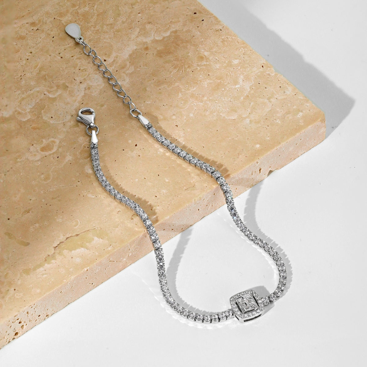 [Kincade Jewelrys]Luxurious Dazzling Square Shape Banquet Bracelet
