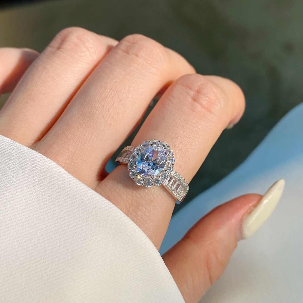 [Kincade Jewelrys]1.5 Carat Dazzling Charming Oval Cut Banquet Ring