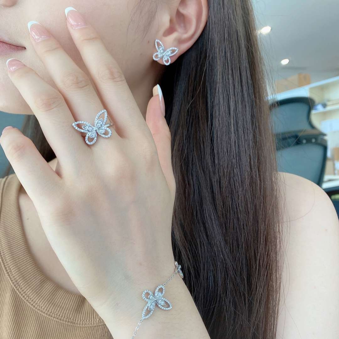 [Kincade Jewelrys]Delicate Butterfly Pendant Bracelet