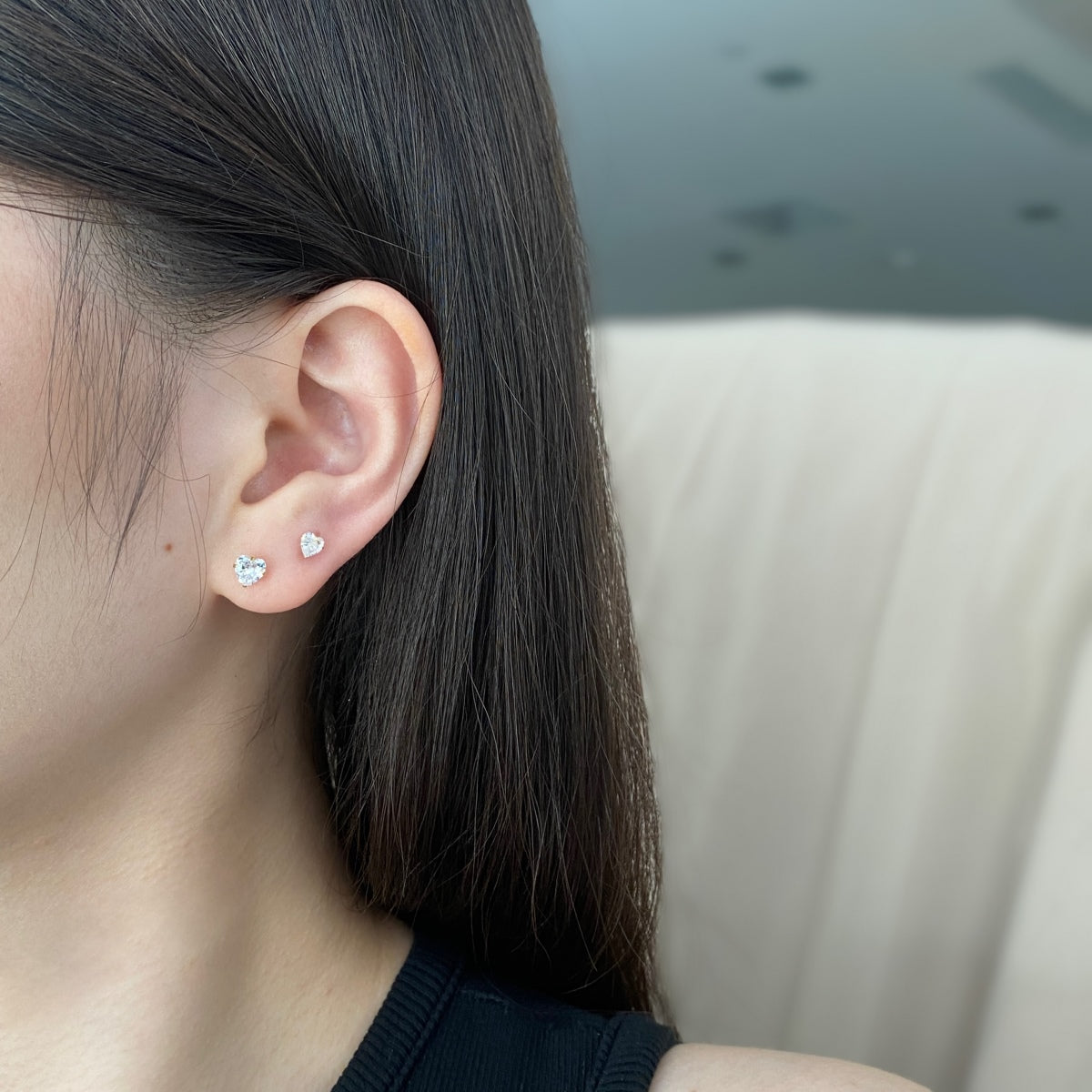 [Kincade Jewelrys]Sparkling Heart Shaped Simple Earrings