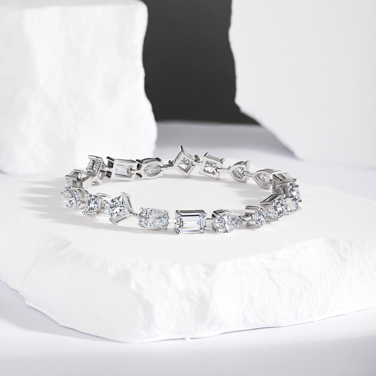 [Kincade Jewelrys]Unique Exquisite Multi Cut Daily Bracelet