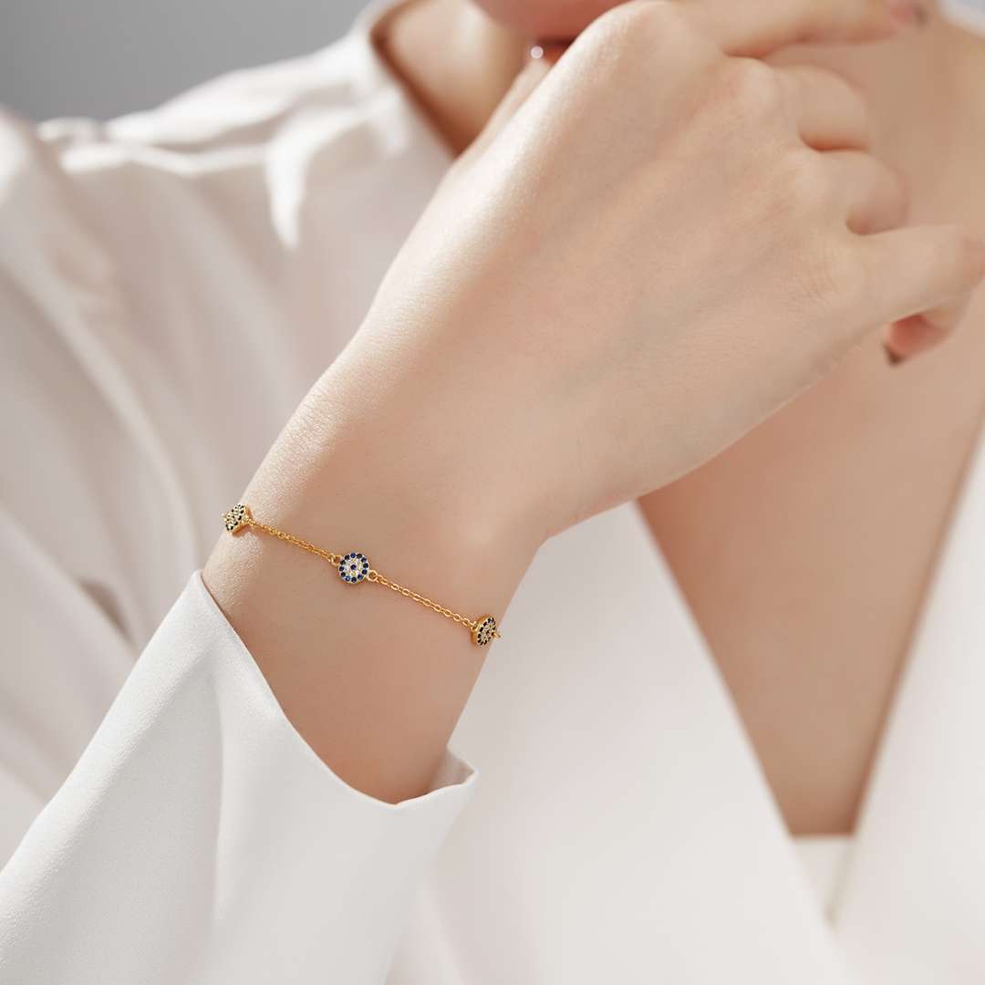 [Joyas Kincade] Collar con colgante redondo delicado