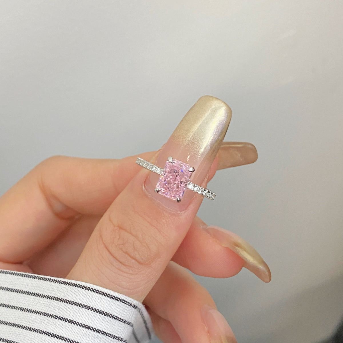 [Kincade Jewelrys]2.0 Carat Dazzling Sparkling Radiant Cut Party Ring