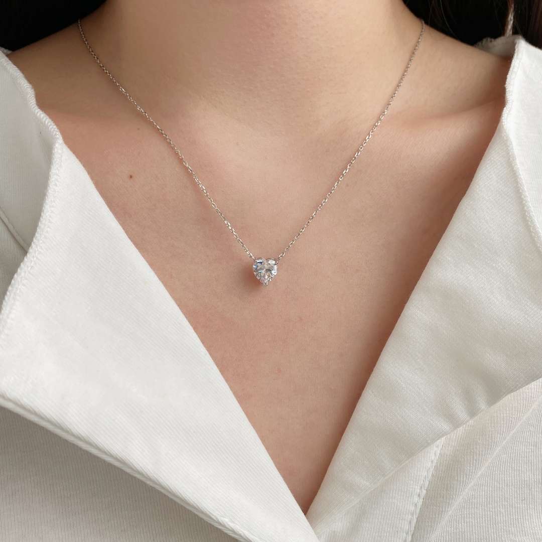 [Kincade Jewelrys]Heart Shape Main Stone Pendant Collarbone Necklace