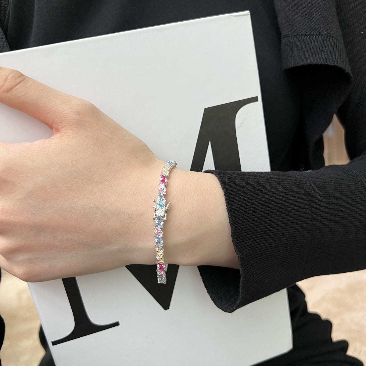 [Kincade Jewelrys]Ornate Sparkling Multi Cut Party Bracelet