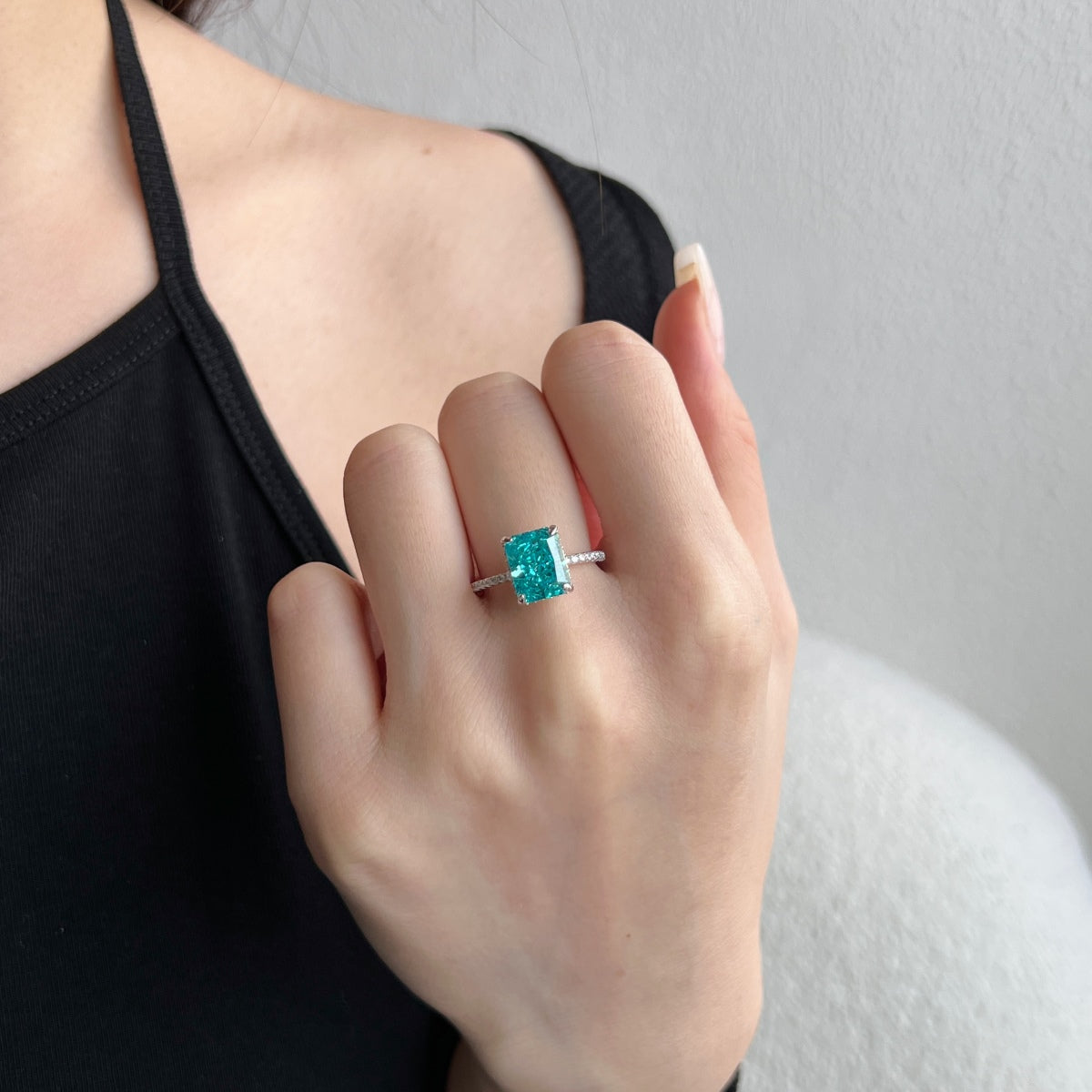 [Kincade Jewelrys]4.0 Carat Luxurious Engagement Ring