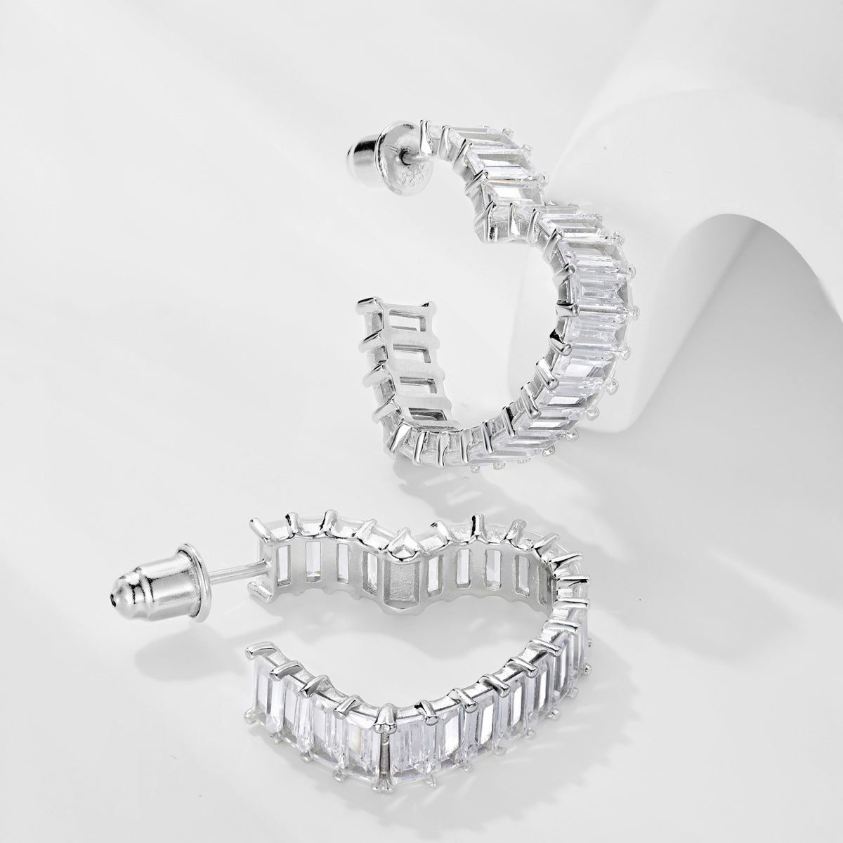 [Kincade Jewelrys]Radiant Heart Cutout Earrings