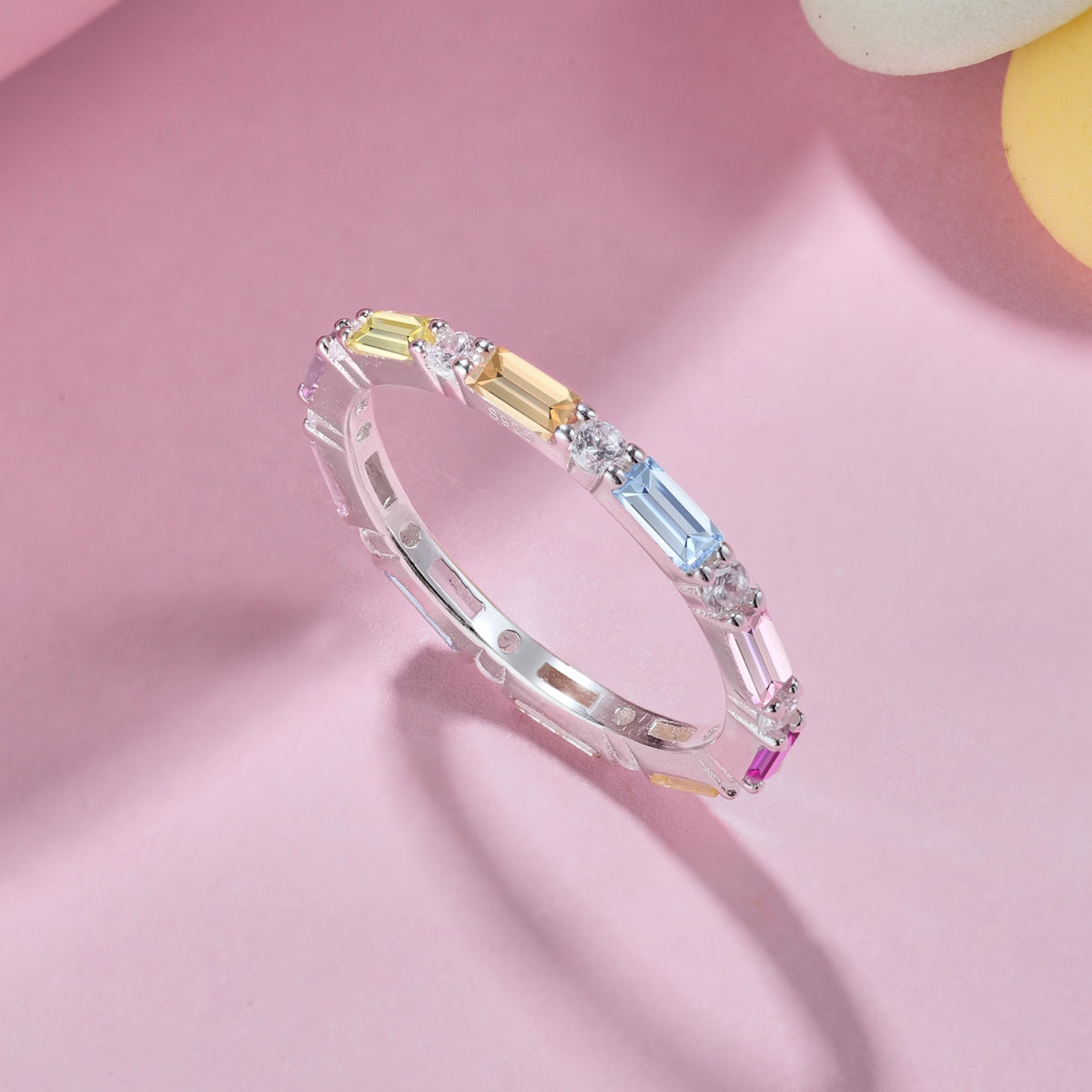 [Kincade Jewelrys]Lively In Shades Elegant Radiant Cut Daily Ring