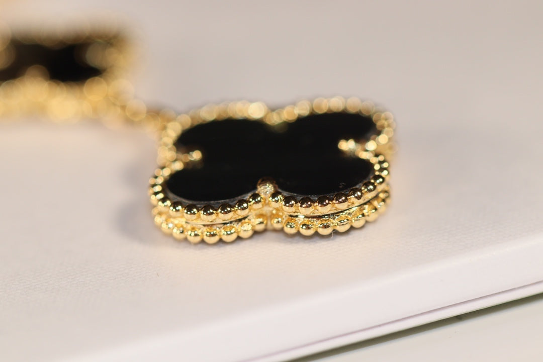 [Kincade Jewelrys] PENDIENTES DE TRÉBOL ORO ÓNIX MOP 3 MOTIVOS 