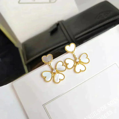 [Joyas Kincade] PENDIENTES DE TRÉBOL CON ESTILO BLANCO