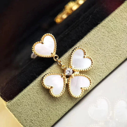 [Joyas Kincade] PENDIENTES DE TRÉBOL CON ESTILO BLANCO