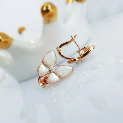 [Joyas Kincade] PENDIENTES DE MARIPOSA CON DIAMANTES