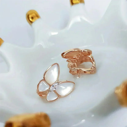 [Joyas Kincade] PENDIENTES DE MARIPOSA CON DIAMANTES