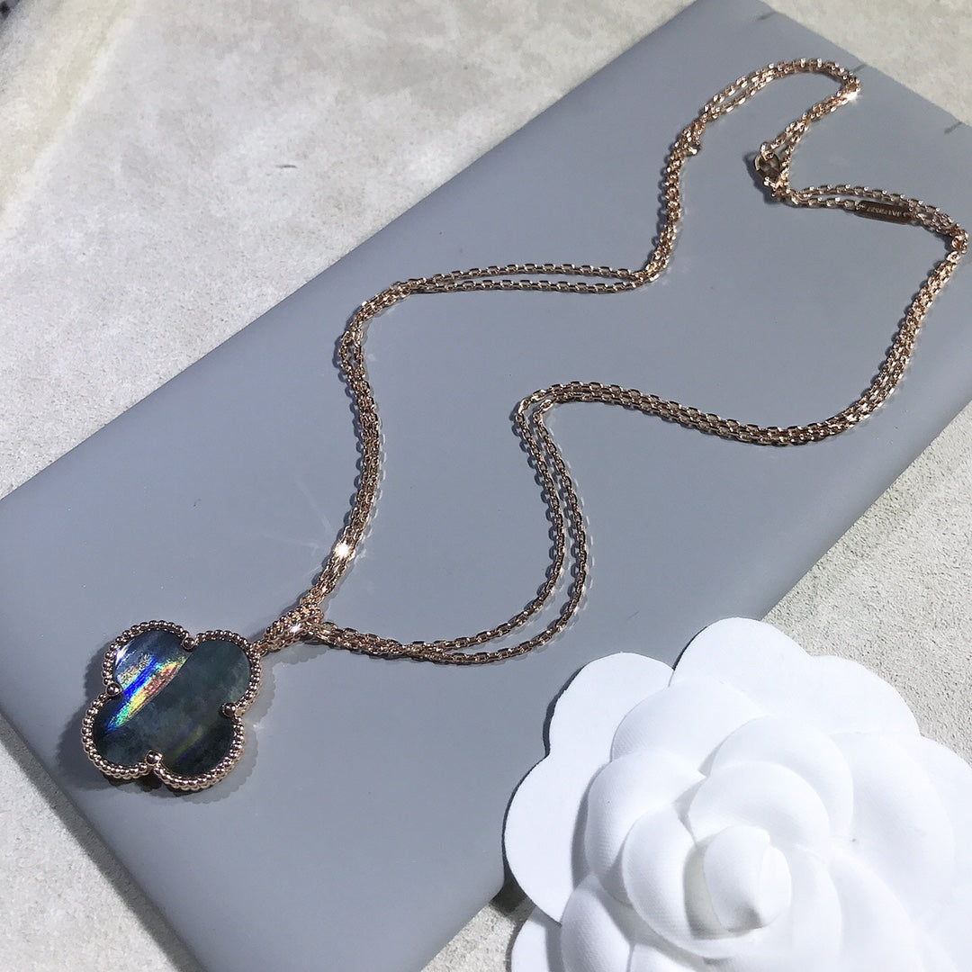 [Kincade Jewelrys] COLLAR DE TRÉBOL GRANDE DE 25 MM DE ORO CON TRAPEZOIDAL OSCURO