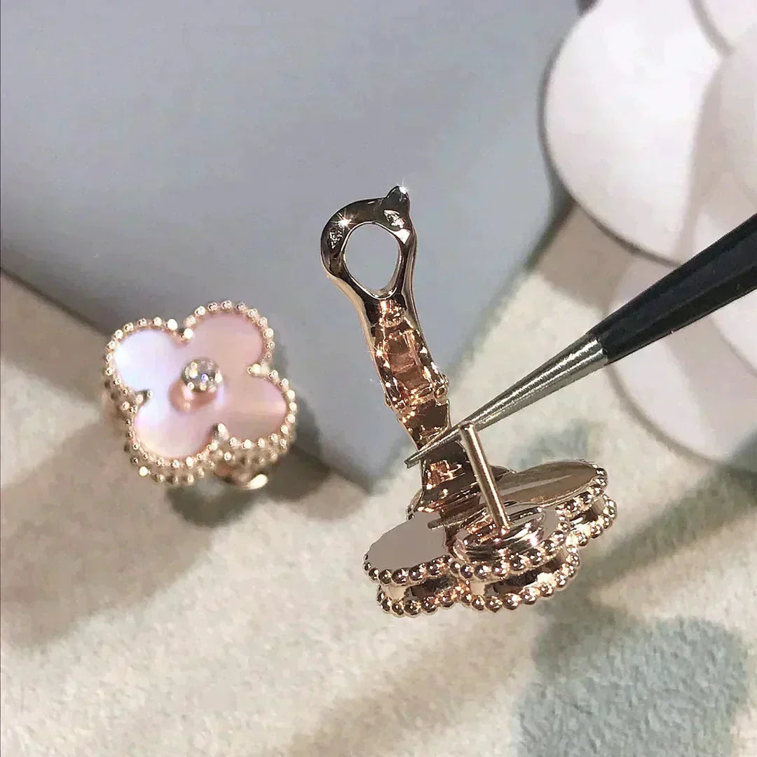 [Kincade Jewelrys]CLOVER MEDIUM 1 MOTIFS  PINK MOP DIAMOND EARRINGS
