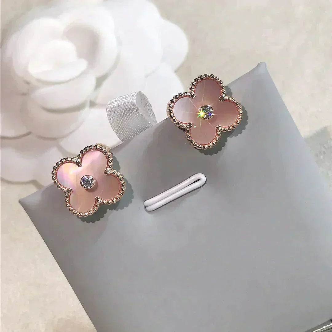 [Kincade Jewelrys]CLOVER MEDIUM 1 MOTIFS  PINK MOP DIAMOND EARRINGS