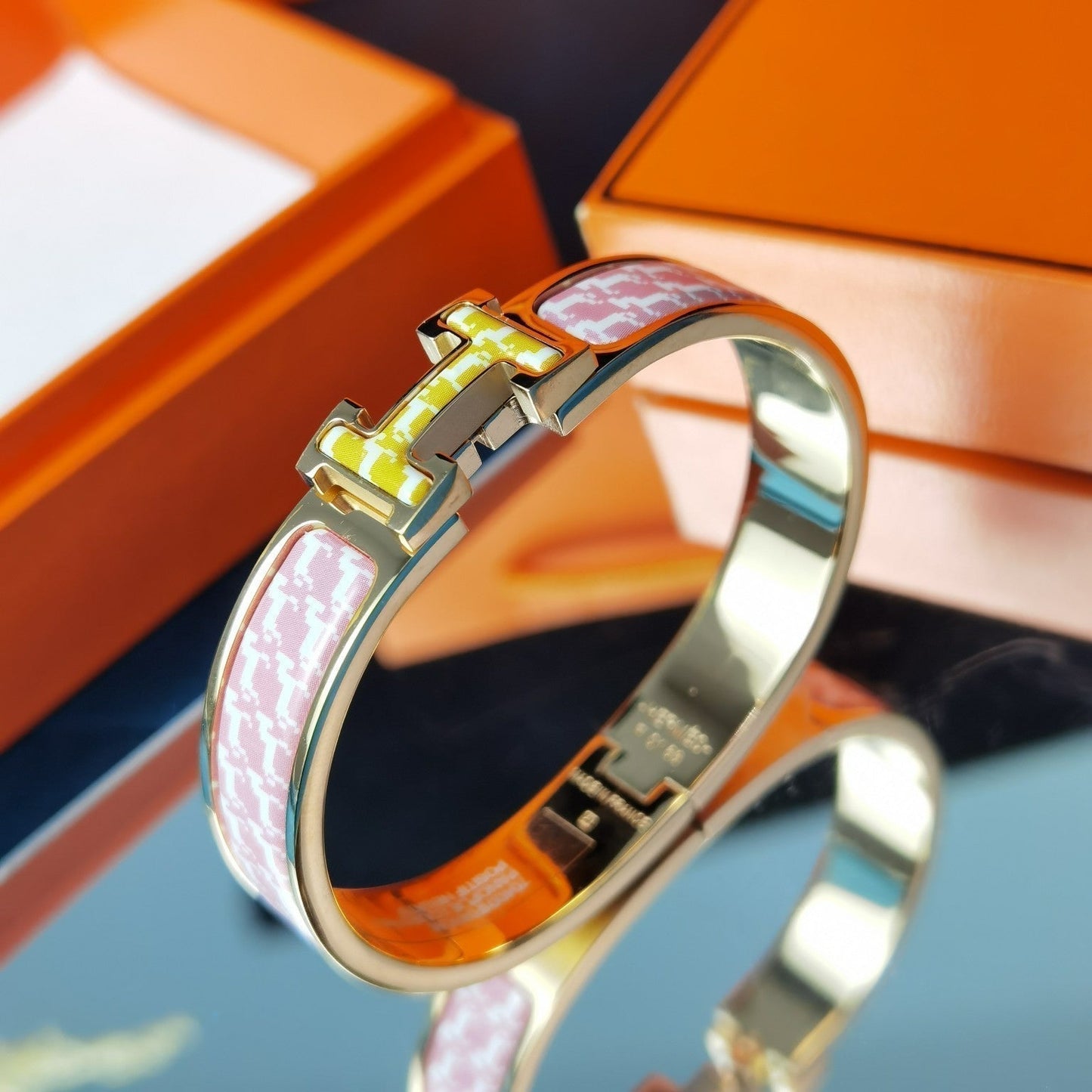 [Kincade Jewelrys]H HORSE BRACELET 12MM