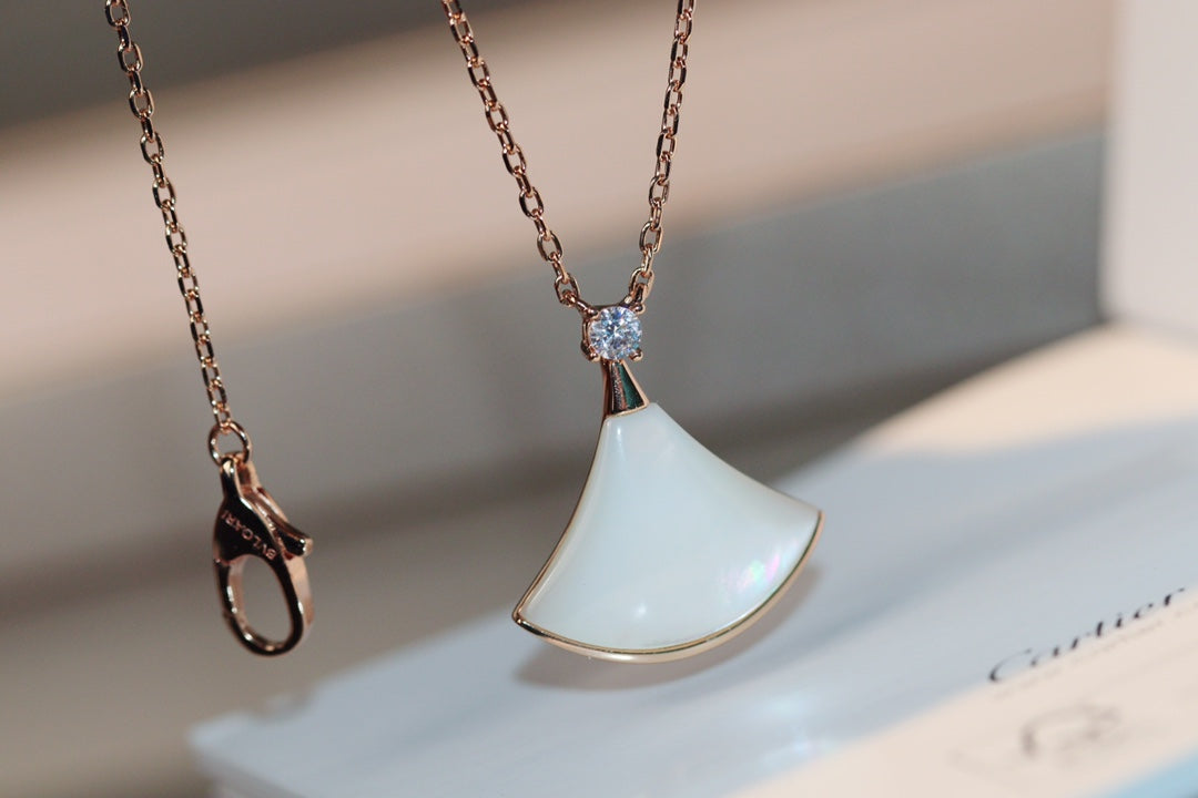 [Kincade Jewelrys]DREAM NECKLACE WHITE MOP PINK GOLD 1 DIAMOND