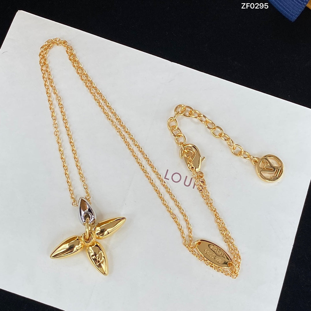 [Joyas Kincade] COLLAR DE ORO CON PEDANTE LOUISETTE