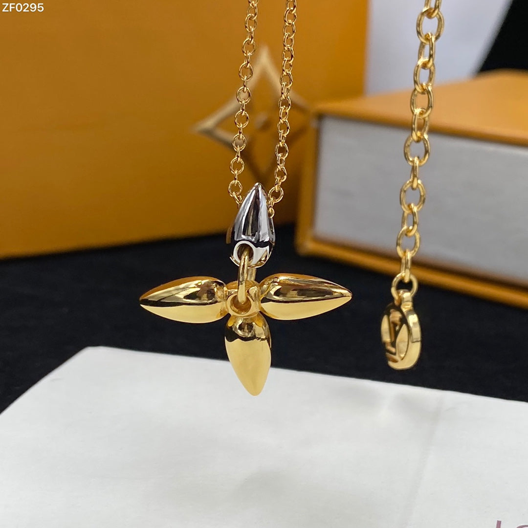 [Joyas Kincade] COLLAR DE ORO CON PEDANTE LOUISETTE