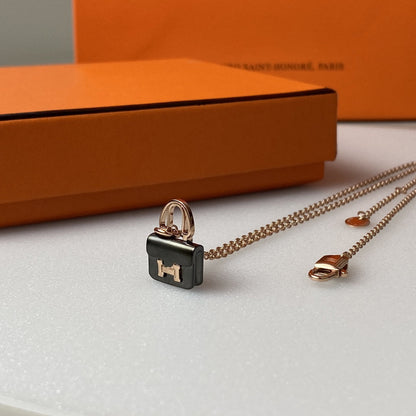 [Kincade Jewelrys]CONSTANCE BLACK PEDANT PINK GOLD NECKLACE