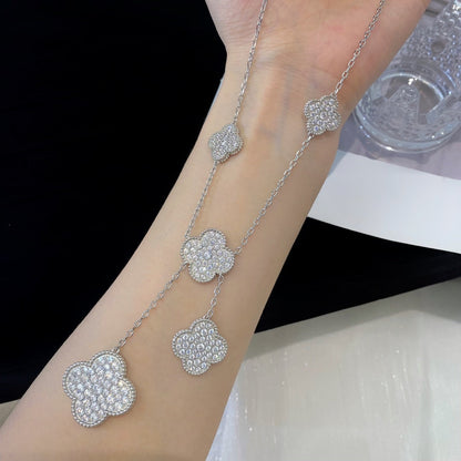[Kincade Jewelrys] COLLAR DE PLATA Y DIAMANTES CON 5 MOTIVOS DE TRÉBOL