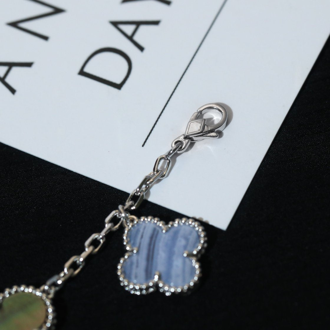 [Kincade Jewelrys]CLOVER BRACELET 5 MOTIFS MOP CHALCEDONY SILVER