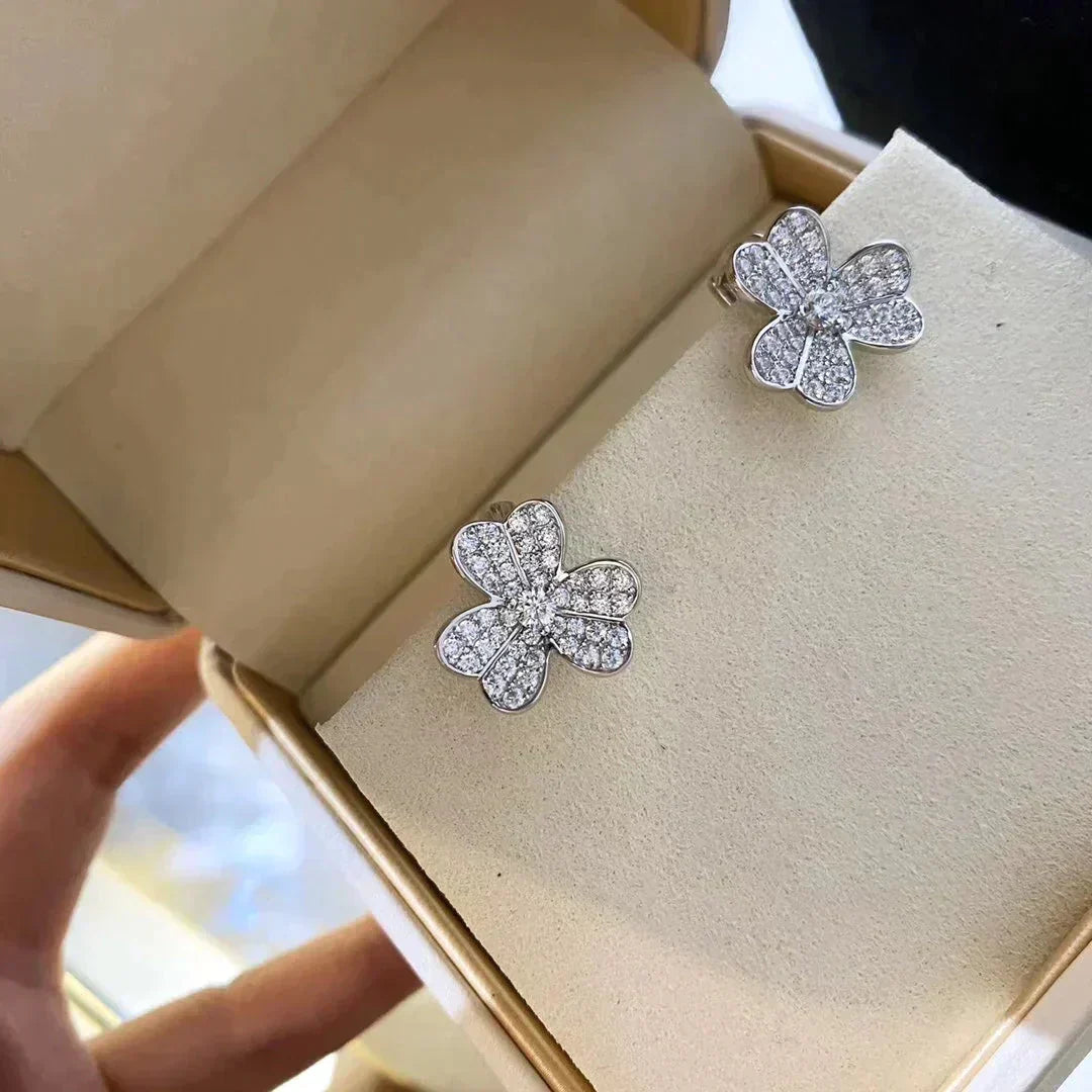 [Kincade Jewelrys]CLOVER COMOS DIAMOND EARRINGS SILVER