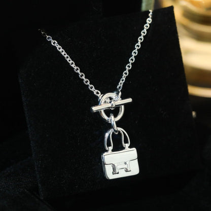 [Joyas Kincade] COLLAR DE PLATA CON PEDANTE POP H
