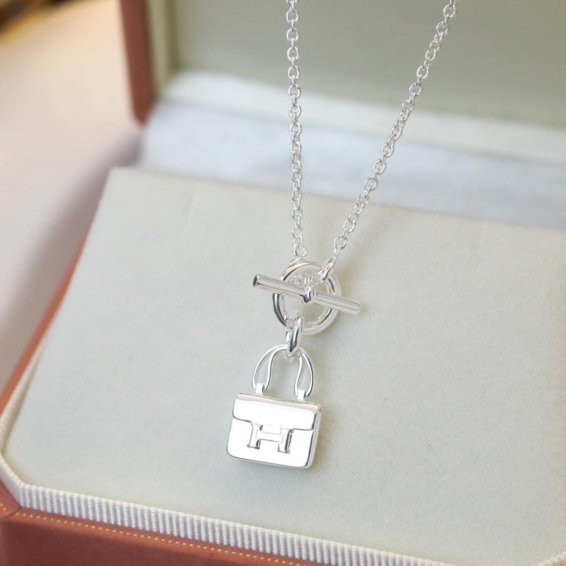 [Joyas Kincade] COLLAR DE PLATA CON PEDANTE POP H