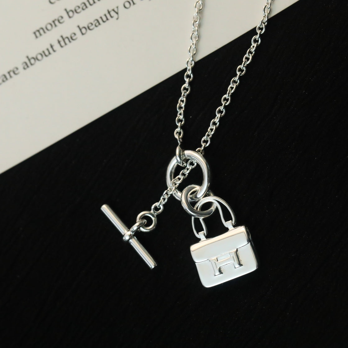 [Joyas Kincade] COLLAR DE PLATA CON PEDANTE POP H
