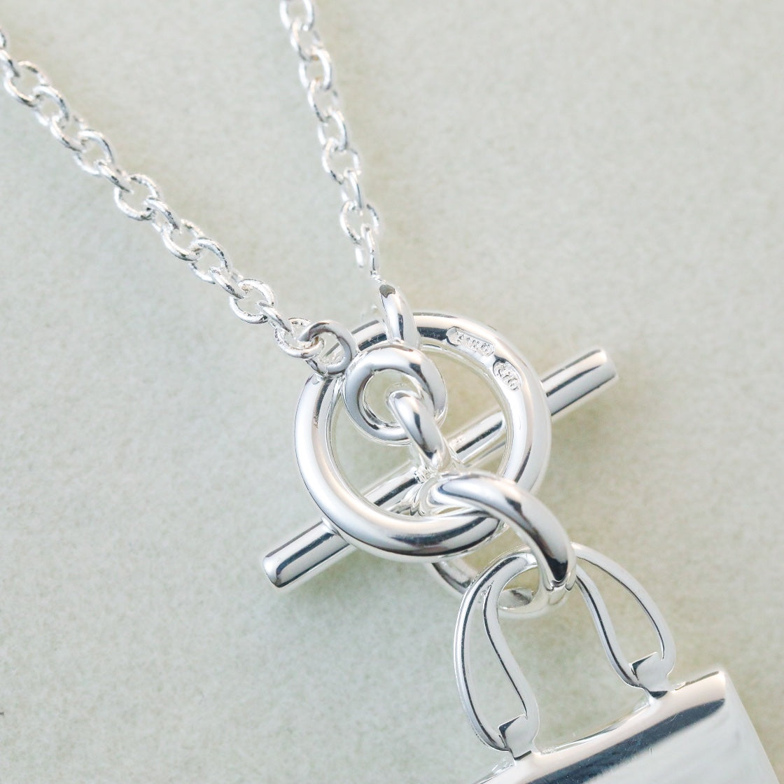 [Joyas Kincade] COLLAR DE PLATA CON PEDANTE POP H