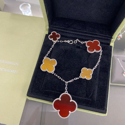 [Kincade Jewelrys] PULSERA DE OJO DE TIGRE CON CORNALINA DE PLATA CON 5 MOTIVOS DE TRÉBOL