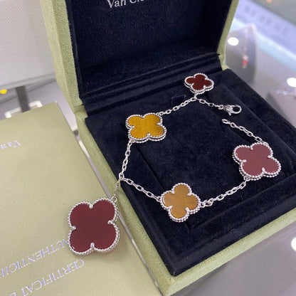 [Kincade Jewelrys] PULSERA DE OJO DE TIGRE CON CORNALINA DE PLATA CON 5 MOTIVOS DE TRÉBOL