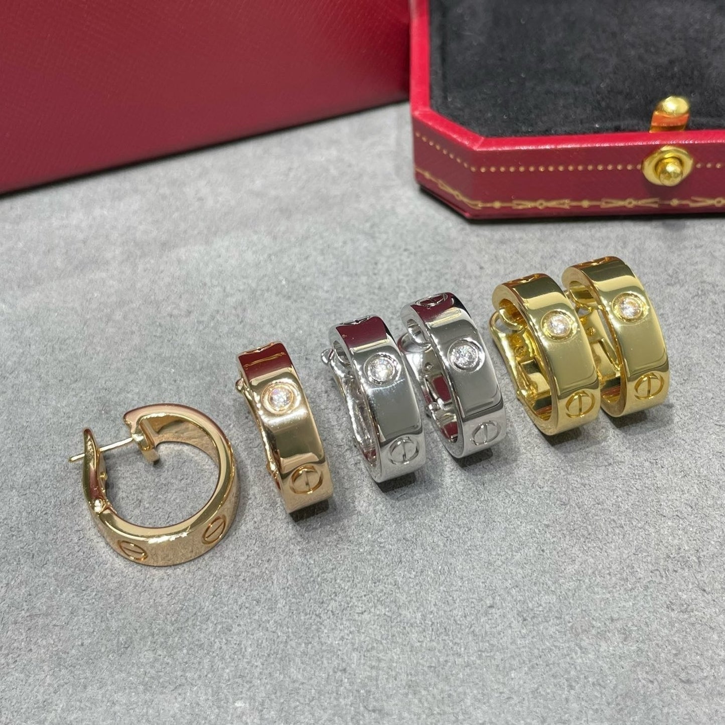 [Kincade Jewelrys]LOVE 5.5MM 1 DIAMOND EARRINGS