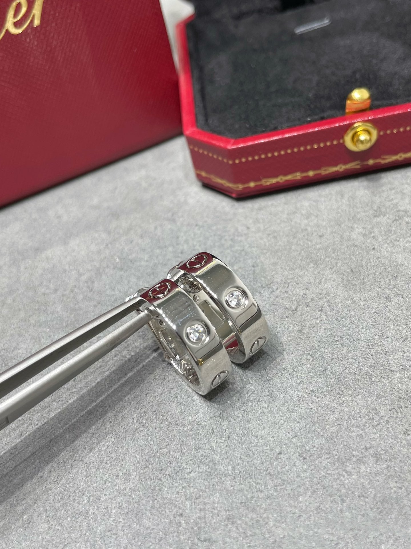 [Kincade Jewelrys]LOVE 5.5MM 1 DIAMOND EARRINGS