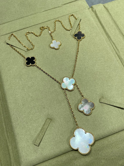 [Kincade Jewelrys] COLLAR DE ORO CON ÓNIX Y MOTIVO DE TRÉBOL DE 6 PIEZAS 